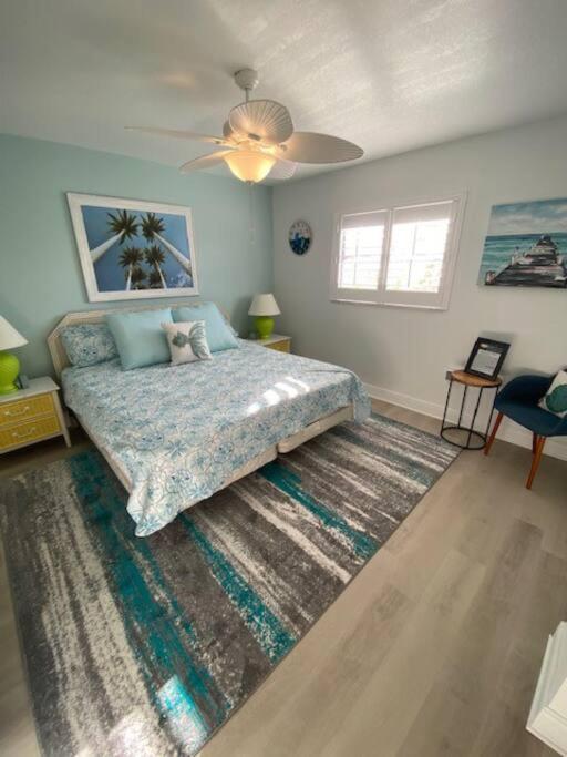 Beachfront Condo On Quiet Treasure Island- 1 Bed เซนต์พีทบีช ภายนอก รูปภาพ